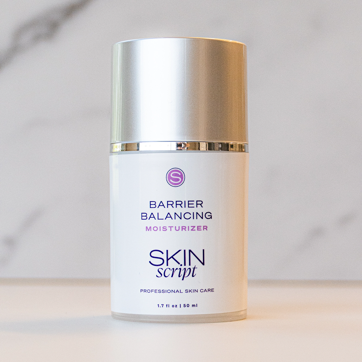 Skin script Barrier Balancing Moisturizer balances the dryness and oiliness of combination skin.
